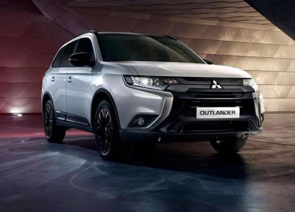 Mitsubishi Outlander Black Edition появился в продаже: от 2,470,000 руб.