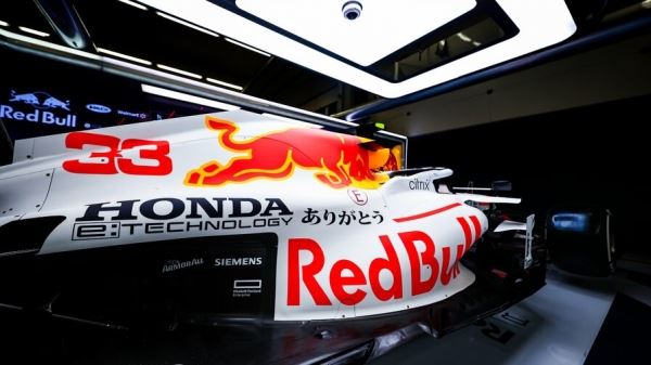 Опрос: Как вам ливрея Red Bull Racing на Гран При Турции?