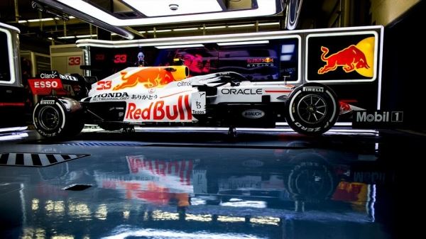 Red Bull Racing представила специальную ливрею на Гран При Турции